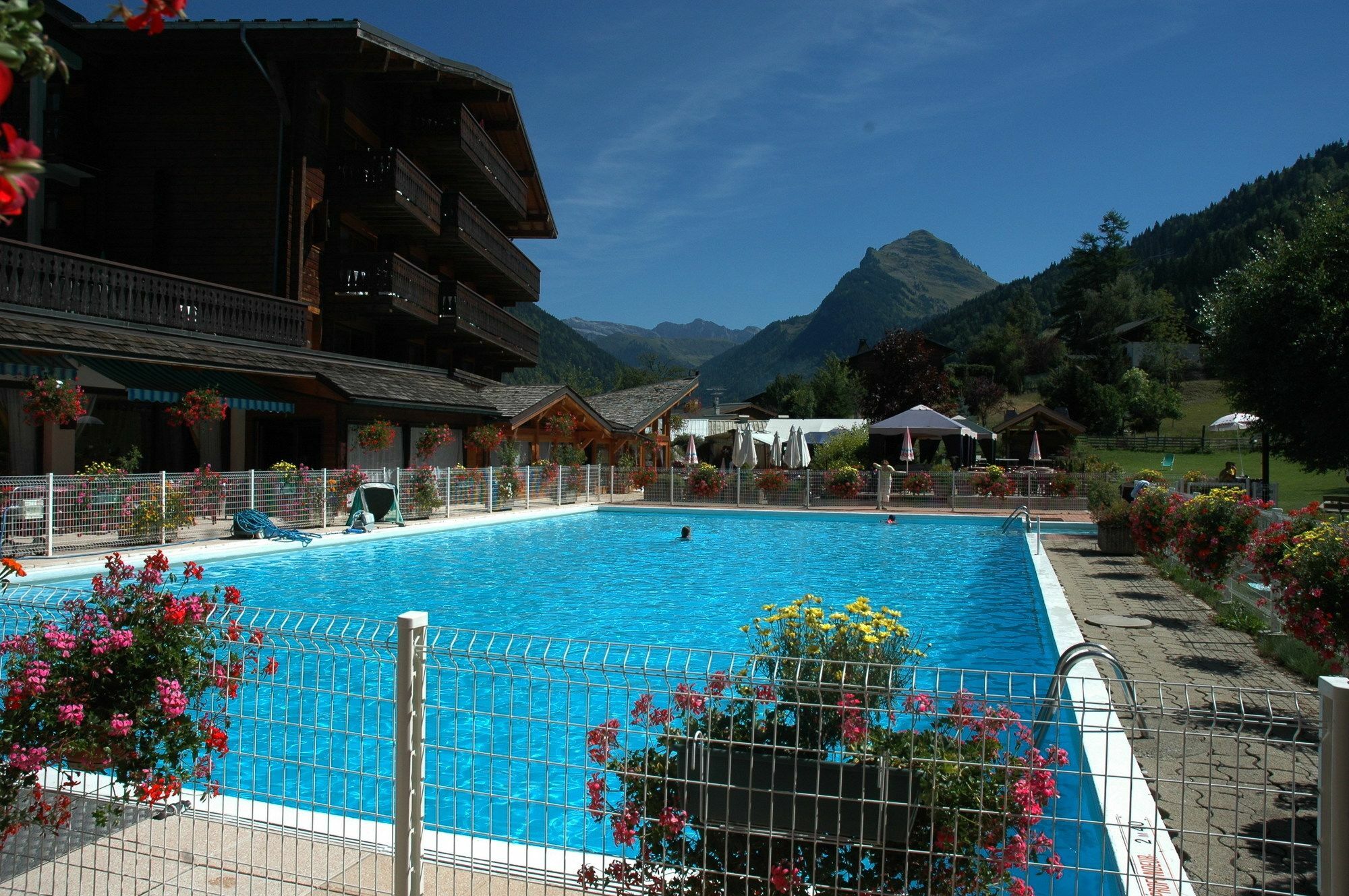 Hotel Club Le Cret Морзин Екстериор снимка